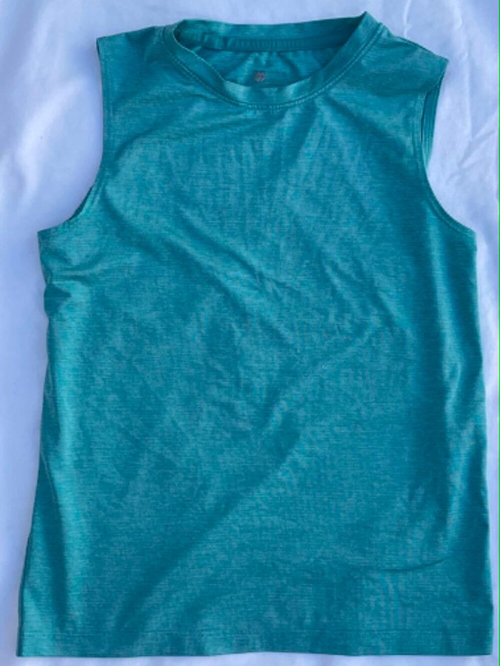 ALL IN MOTION Boy’s Teal Sleeveless Shirt, Size S (flaws pictured)